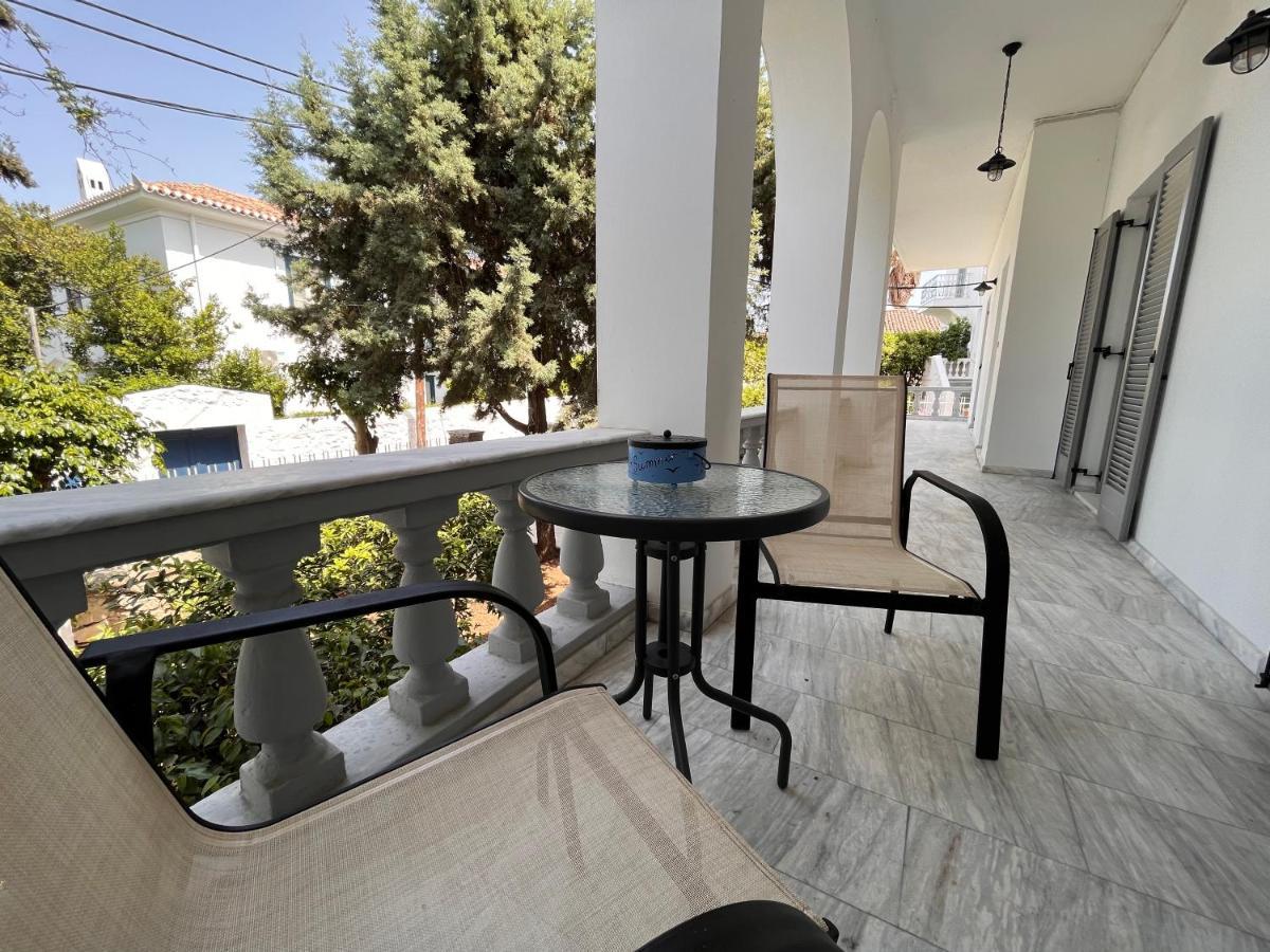 The Elegant Summer House Spetses Town Extérieur photo